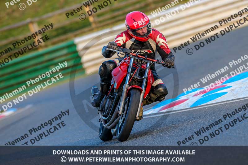 PJM Wedding Photography;enduro digital images;event digital images;eventdigitalimages;mallory park;mallory park photographs;mallory park trackday;mallory park trackday photographs;no limits trackdays;peter wileman photography;racing digital images;trackday digital images;trackday photos